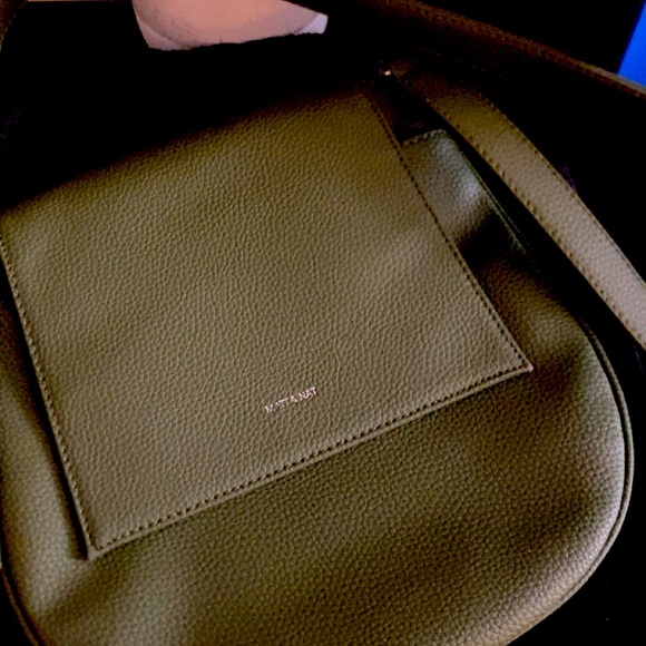 Matt & Nat Cross Body Bag in colour Hunter - Picture 2 of 2